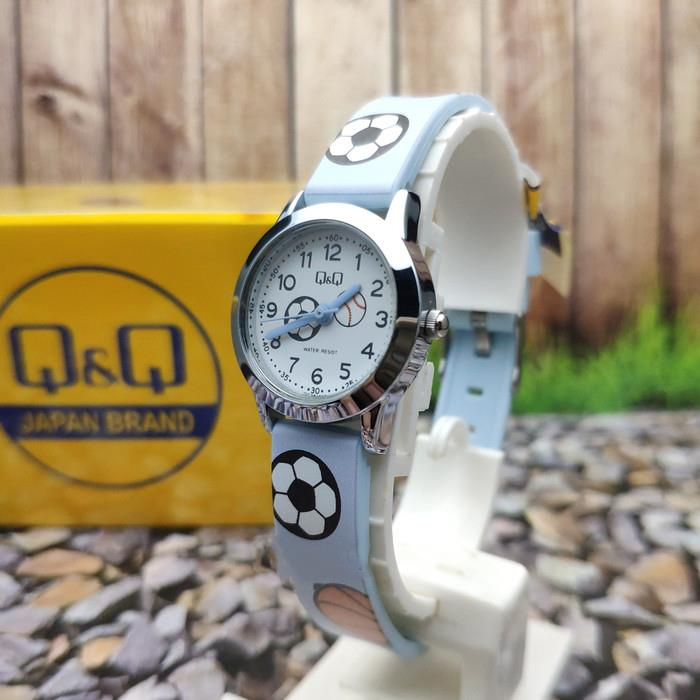 ساعت مچی عقربه ای پسرانه کیو اند کیو مدل qc29j344y