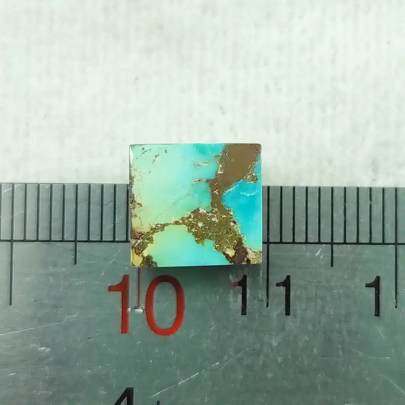 سنگ فیروزه نیشابور طبیعی کد Pc4-3