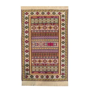 گلیم دستباف زرع چارک طرح سوزنی مدل AA228