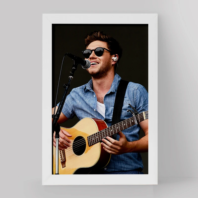 تابلو خندالو مدل نایل هوران گروه موسیقی وان دایرکشن One Direction کد 18958