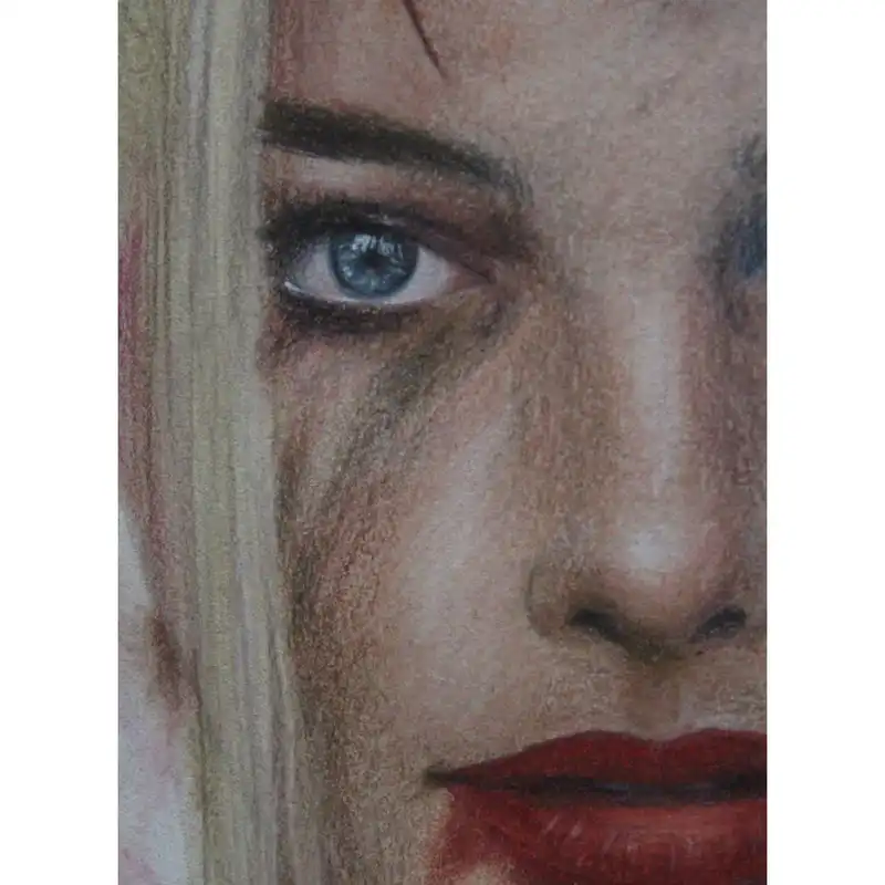 نقاشی مداد رنگی مدل مارگو رابی کد 03