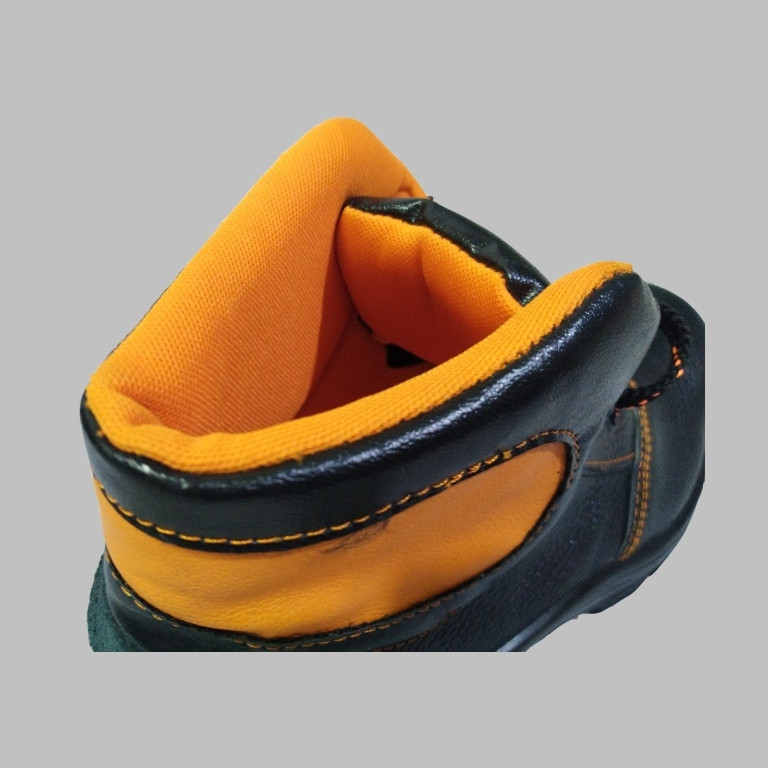 کفش ایمنی کد 68