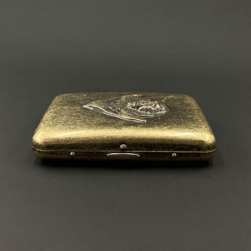 جاسیگاری روی پای مدل اسکلت جمجمه کد DKD-1466