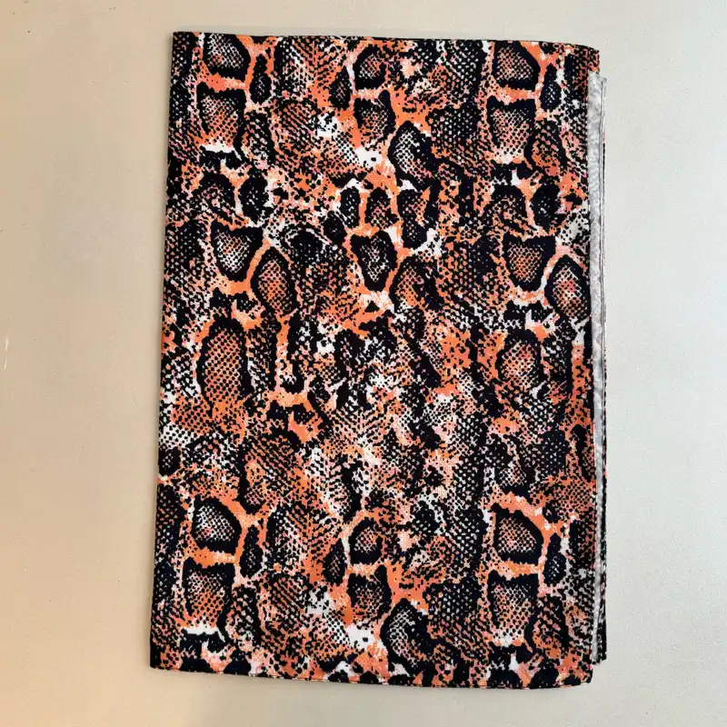 شال زنانه مدل موهر طرح پوست ماری