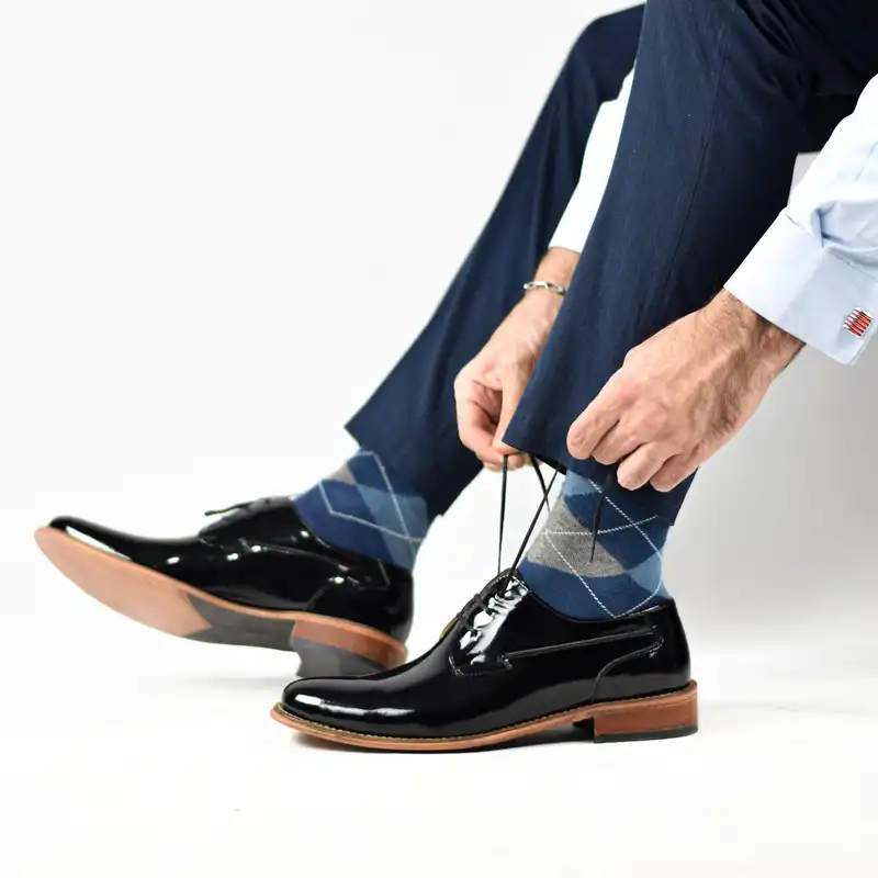 کفش مردانه کرمانی مدل تمام چرم دستدوز ورنی کد 392 رنگ مشکی