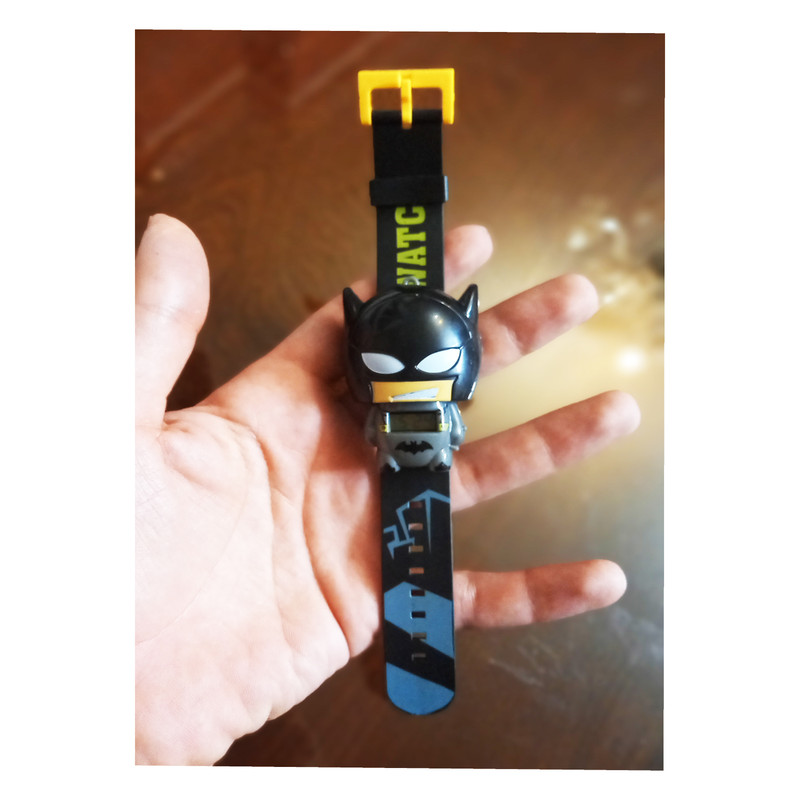 ساعت مچی دیجیتال مدل بت من طرح کشویی ساعت مچی دیجیتال مدل بت من طرح کشویی