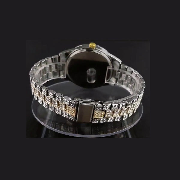 ساعت مچی عقربهای مردانه مدل لوکس نگین دار کد 2023 ساعت مچی عقربهای مردانه مدل لوکس نگین دار کد 2023