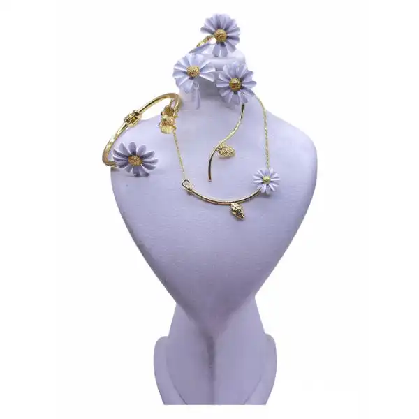 ست زنانه مدل بابونه