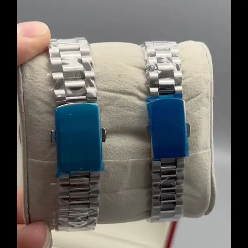 ست ساعت مچی عقربه ای زنانه و مردانه مدل تک موتوره تقویم دار کد 2