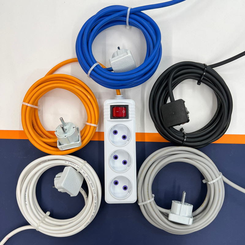 سه راهی برق پیکو مدل کلید دار کد 35M