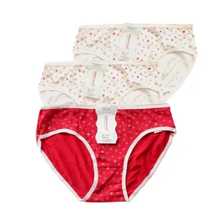 شورت زنانه مدل قلبی نخ پنبه بسته‌ 3 عددی