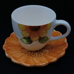 ست فنجان و نعلبکی سرامیکی هیوا آفتابگردان کمر باریک کد 9087488