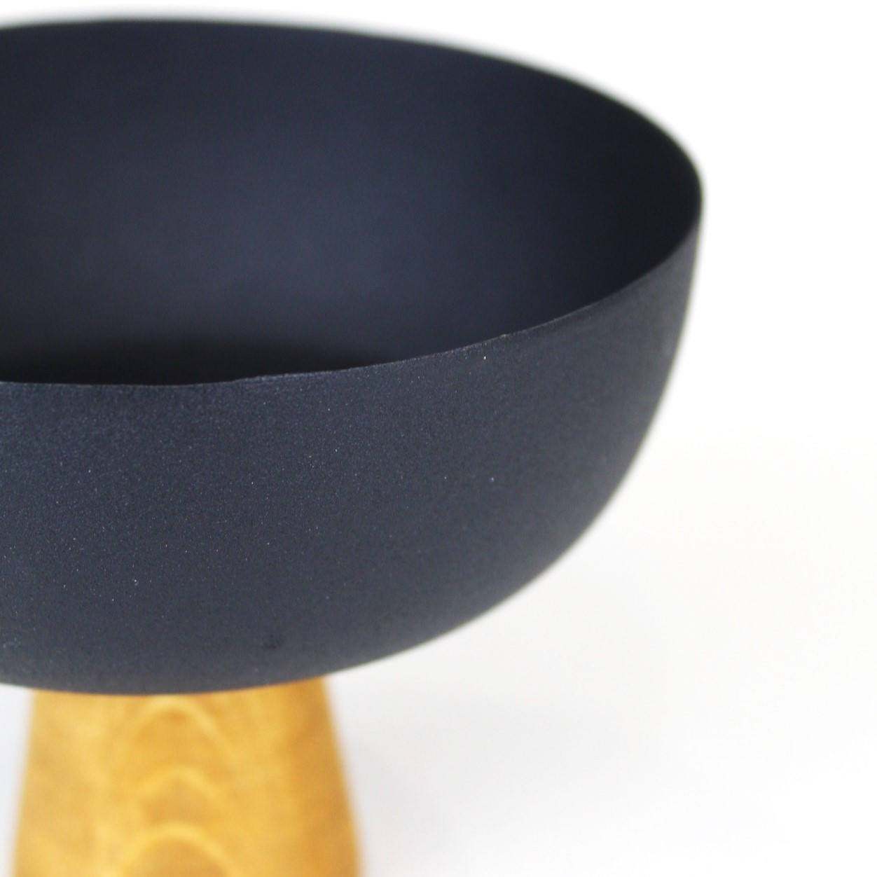 آجیل خوری  مدل پایه چوبی