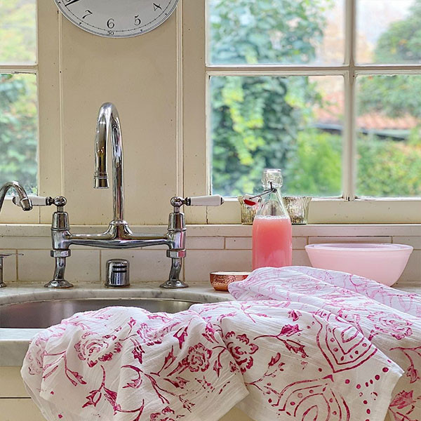 غلتک نقاشی طرح دار کد EG110  به همراه فوم سایز 7 اینچ