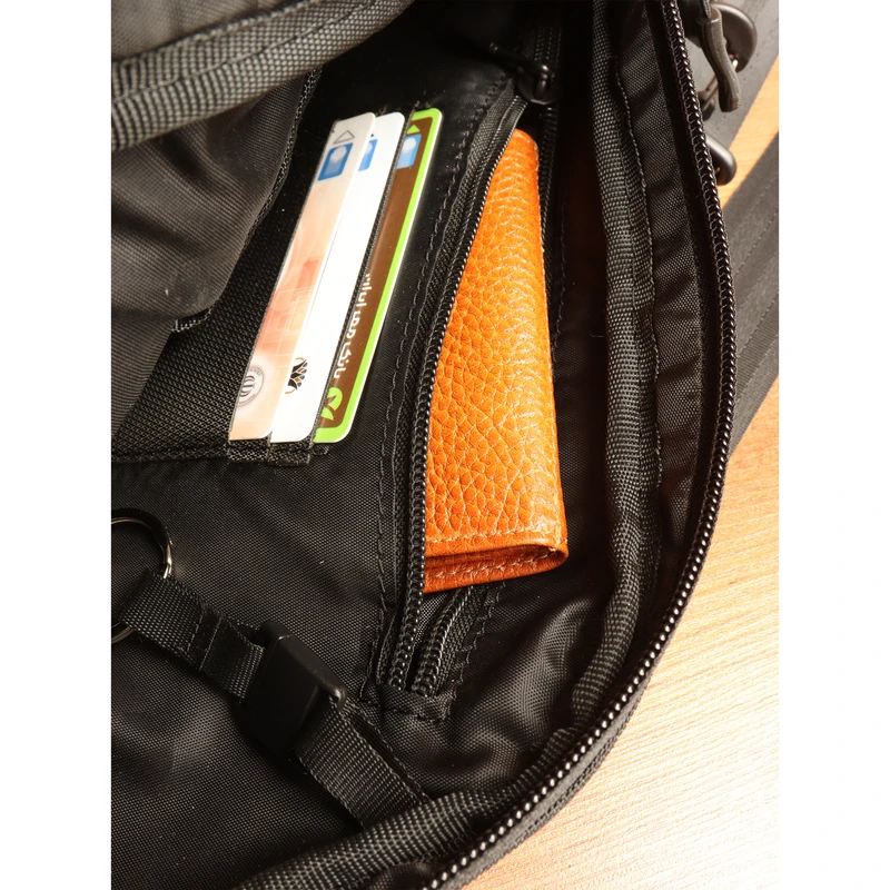 عکس شماره 12 : کیف کراس بادی مردانه مدل sb53 دارای 5 محفظه