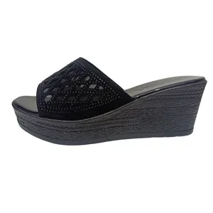 دمپایی زنانه مدل نگینی 1011