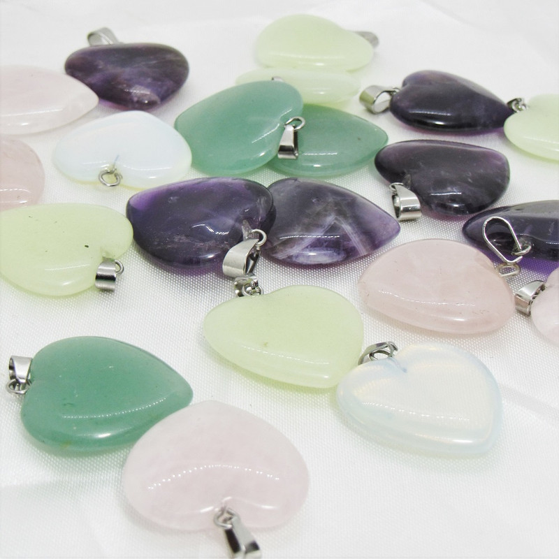 آویز گردنبند بچگانه مدل سنگ قلب رز کوارتز