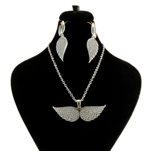 نیم ست نقره زنانه کد AV051