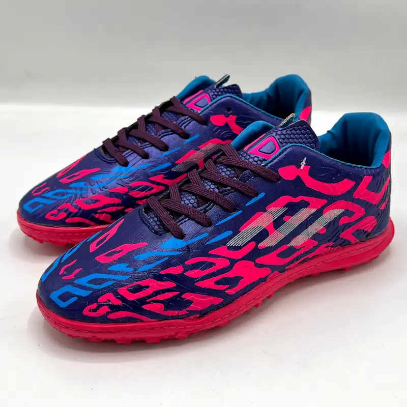 کفش فوتبال مدل حرفه ای چمن مصنوعی رنگ بنفش