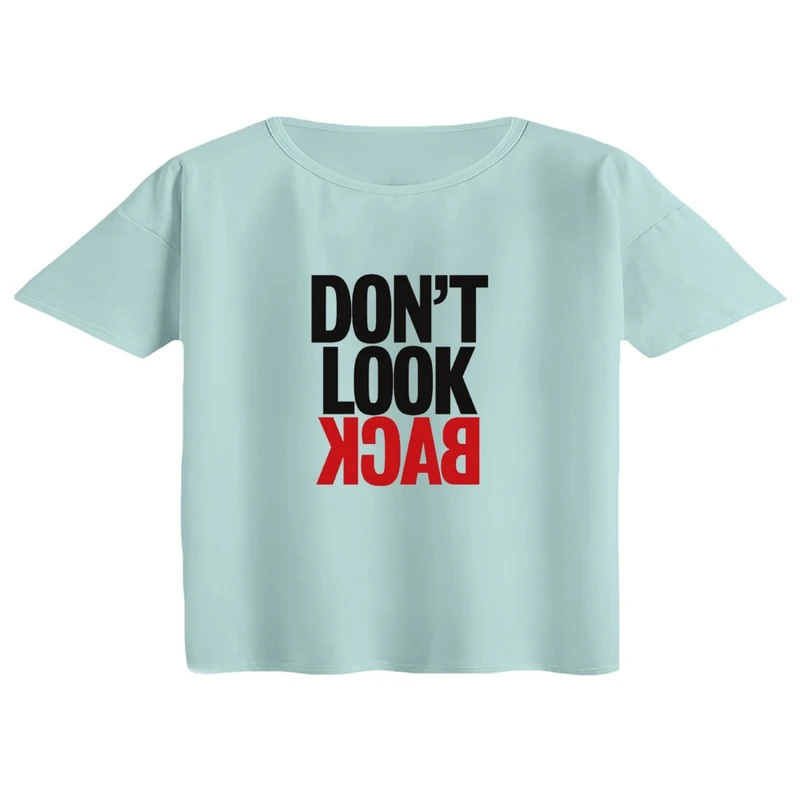 کراپ تی‌شرت آستین کوتاه زنانه مدل به عقب نگاه نکن