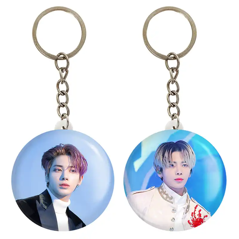 جاکلیدی خندالو مدل تهیون گروه تی اکس تی TXT کد 2006720060 مجموعه 2 عددی