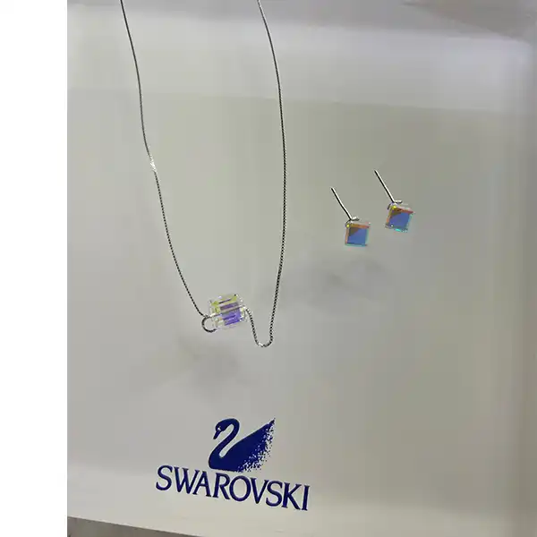 نیم ست نقره زنانه سواروسکی مدل مکعب اوپال کد 653221