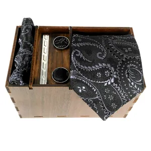 ست کراوات و دستمال جیب و دکمه سردست مردانه مدل 421A