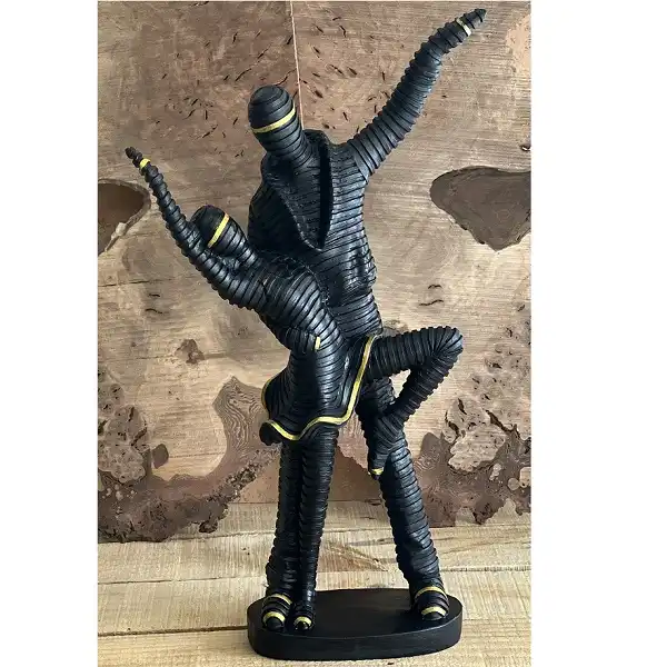 مجسمه مدل زن و مرد