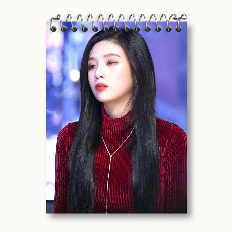 دفتر یادداشت 50 برگ خندالو مدل جوی گروه رد ولوت Red Velvet کد 13010