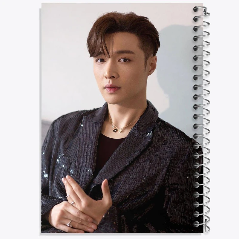 دفتر مشق 100 برگ خندالو طرح لی گروه اکسو EXO کد 13435