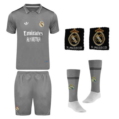 ست 5 تکه لباس ورزشی پسرانه مدل رئال مادرید طرح امباپه کد 2025/3rd