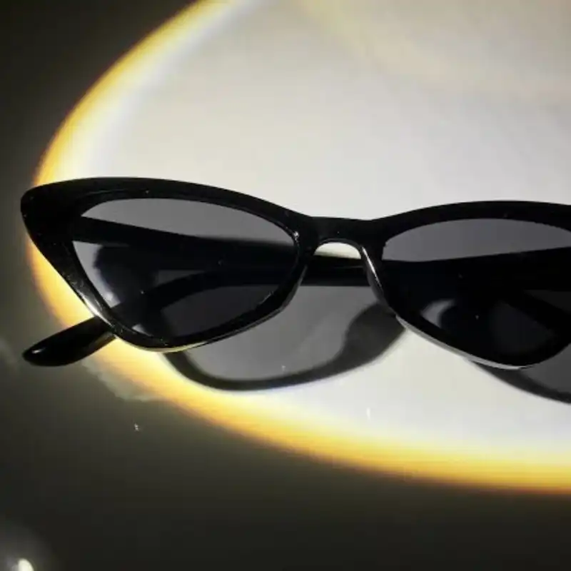 عینک آفتابی زنانه مدل گربه ای 108