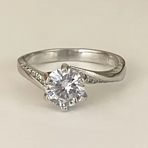 انگشتر نقره زنانه مدل سولیتر جواهر