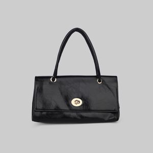 کیف باگت زنانه چرم مدل 8902714038930