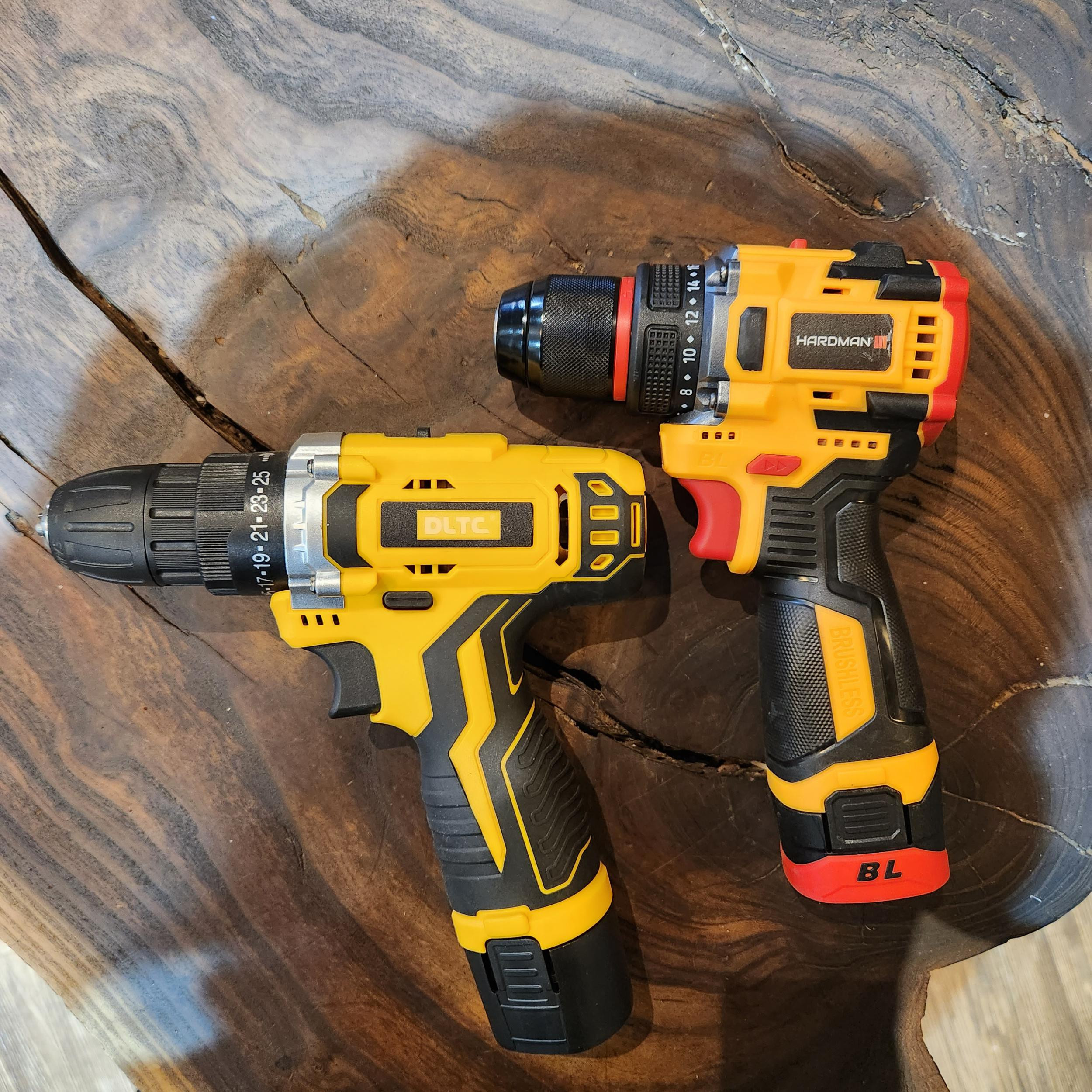 دریل پیچ گوشتی شارژی صنعتی هاردمن کد 16.8v براشلس دریل پیچ گوشتی شارژی صنعتی هاردمن کد 16.8v براشلس