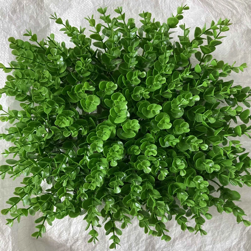 عکس شماره 3 : دیوارپوش مدل شمشادی پرتراکم سایز 25×25 سانتی متر