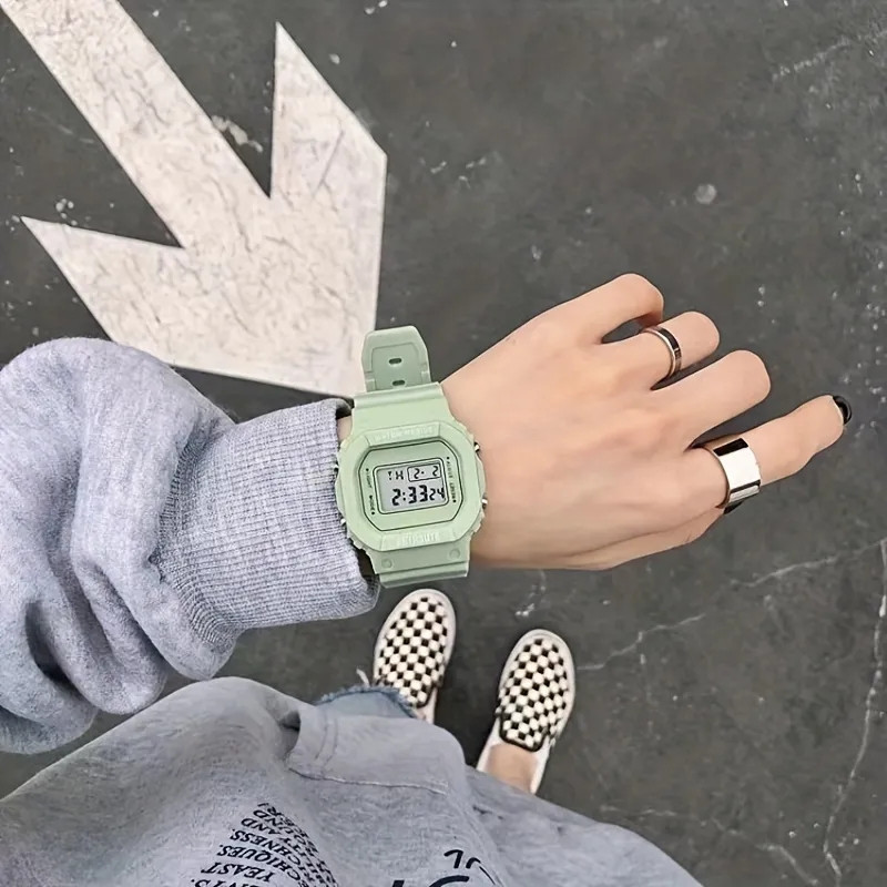 ساعت مچی دیجیتال مدل اسپرت کرنومتردار کد 4