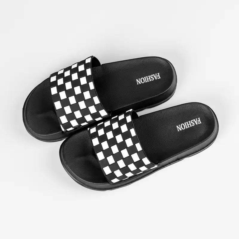 دمپایی زنانه پاپا مدل فشن شطرنجی کد BK.2833