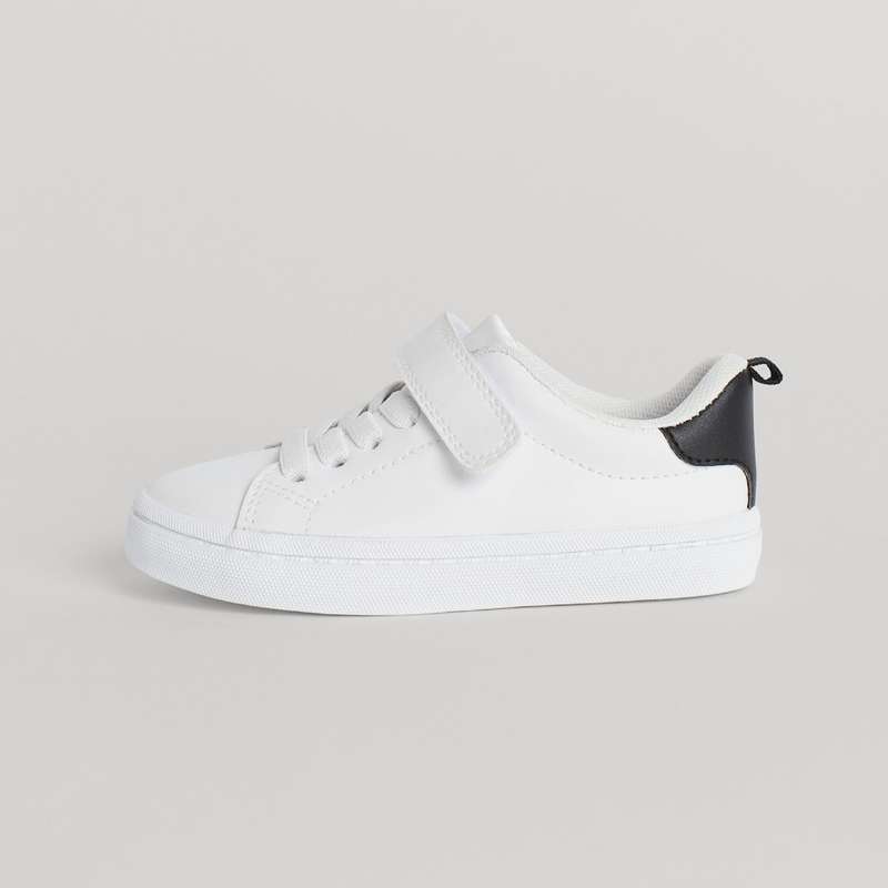 کفش راحتی پسرانه اچ اند ام مدل 23675002