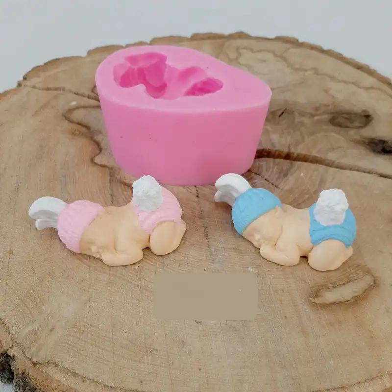 قالب شمع مدل نوزاد کلاه خرگوشی