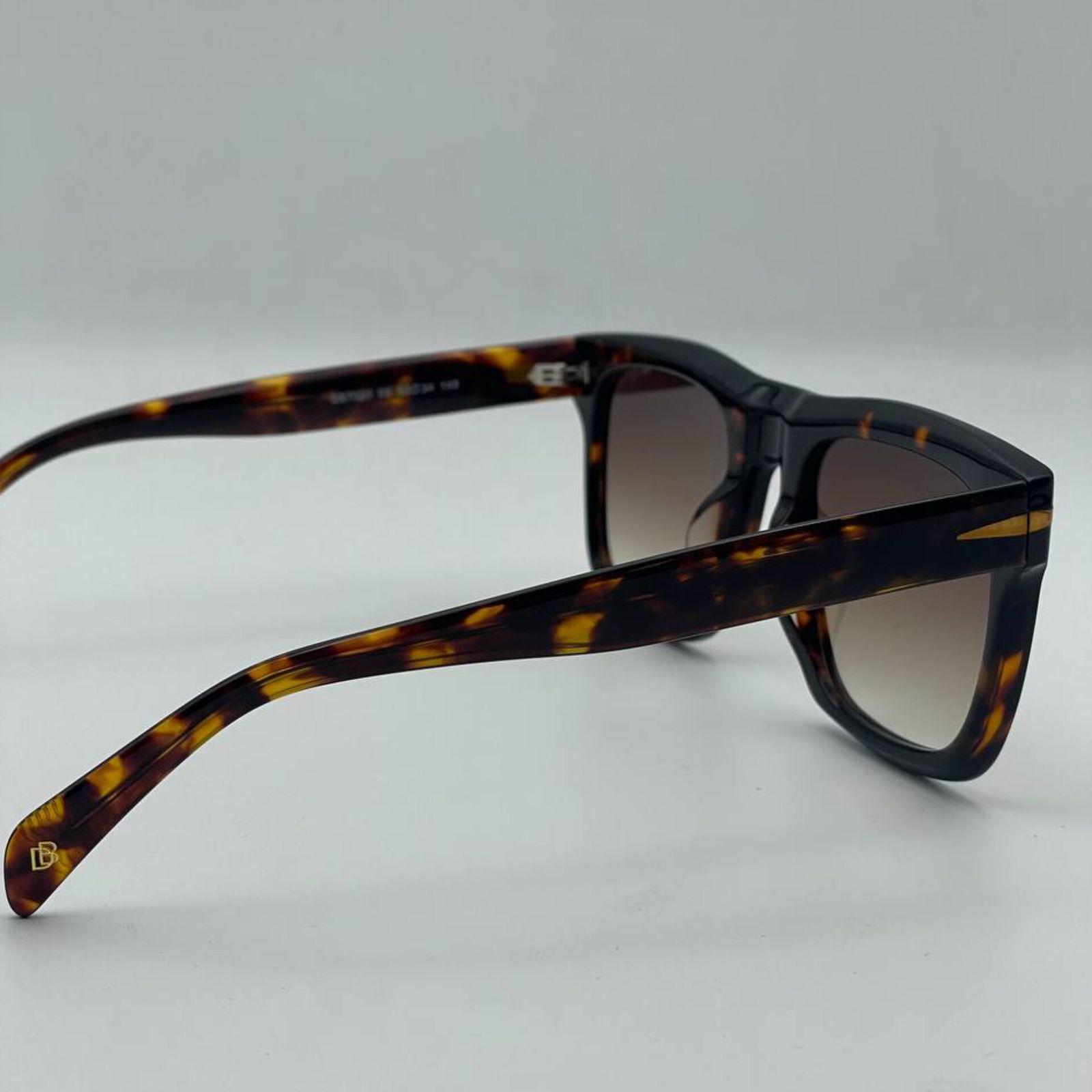 عینک آفتابی مربعی غیر پلاریزه دیوید بکهام مدل DB7020 05 -  - 8