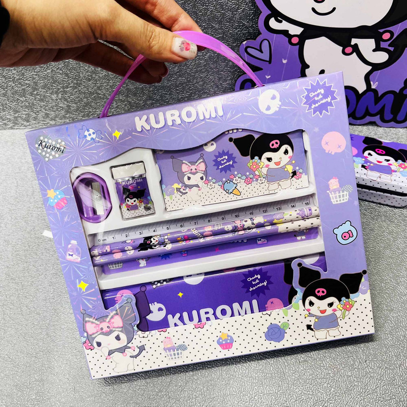 بسته لوازم تحریر مدل کورومی عروسکی بسته 7 عددی