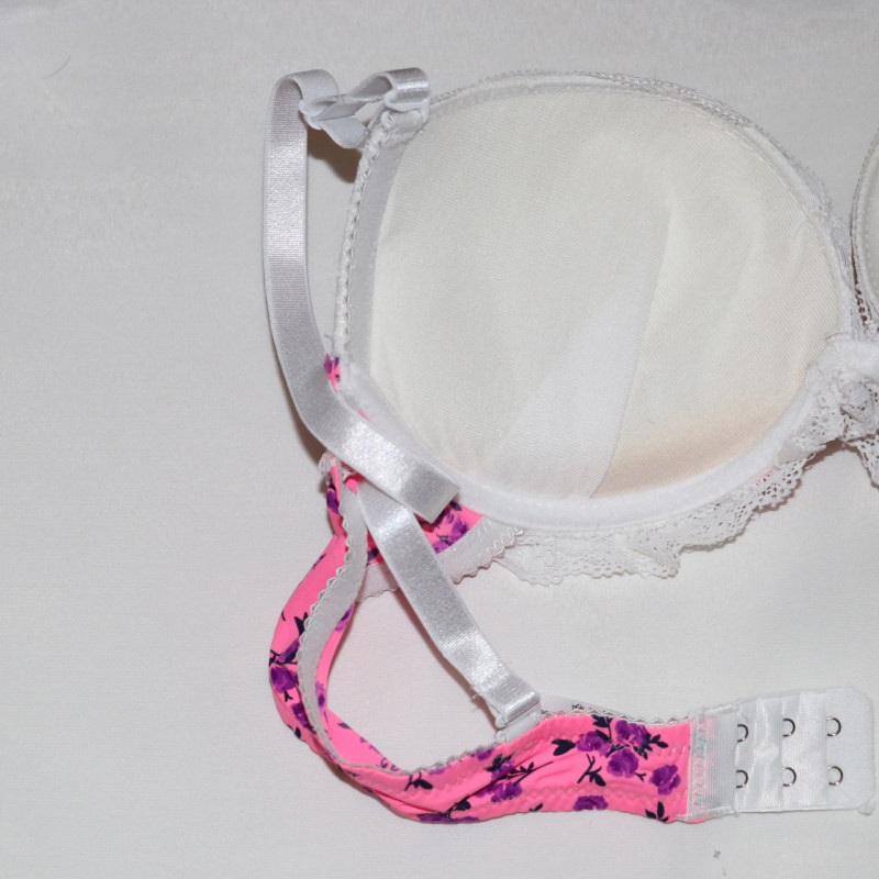 ست شورت و سوتین زنانه مدل اسفنجی گیپور پوش آپ کد EF23