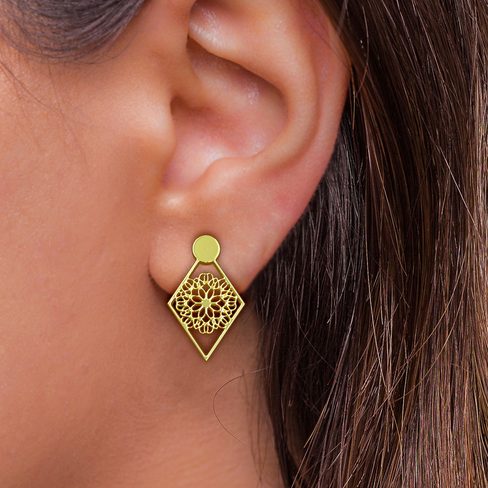 گوشواره طلا 18 عیار زنانه مدوپد مدل لوزی هندسی کد GA1-10226