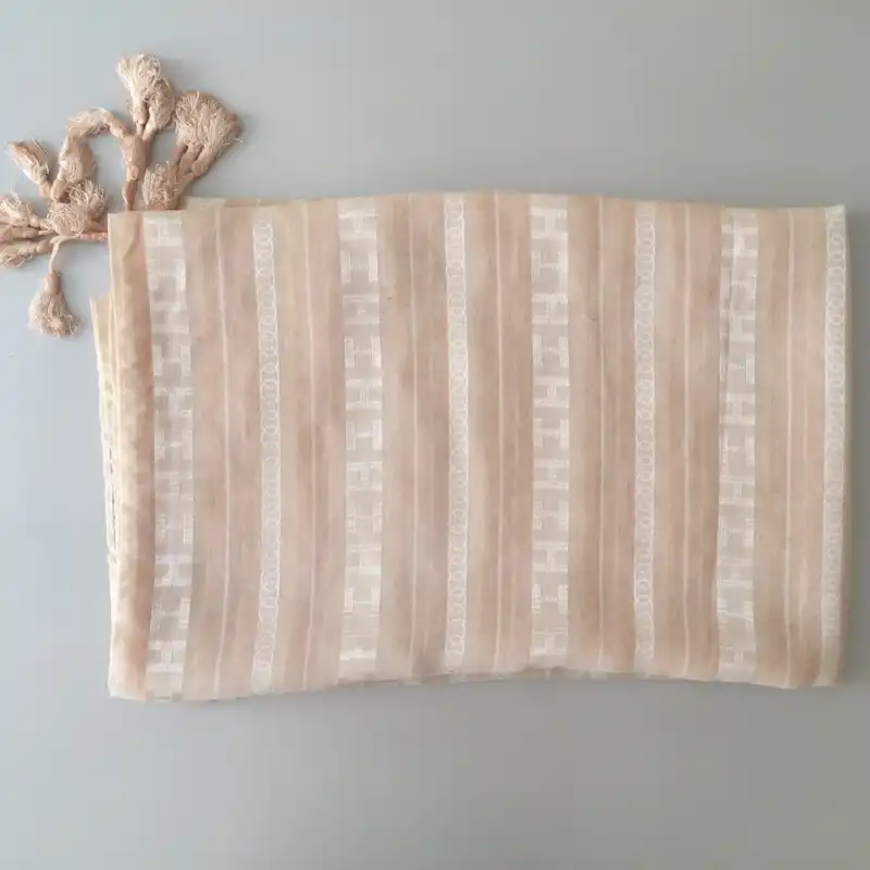 شال زنانه  مدل نخی منگوله دار سنگشور