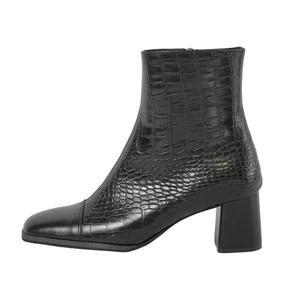 نیم بوت زنانه مدل چرم کروکو کد 1802