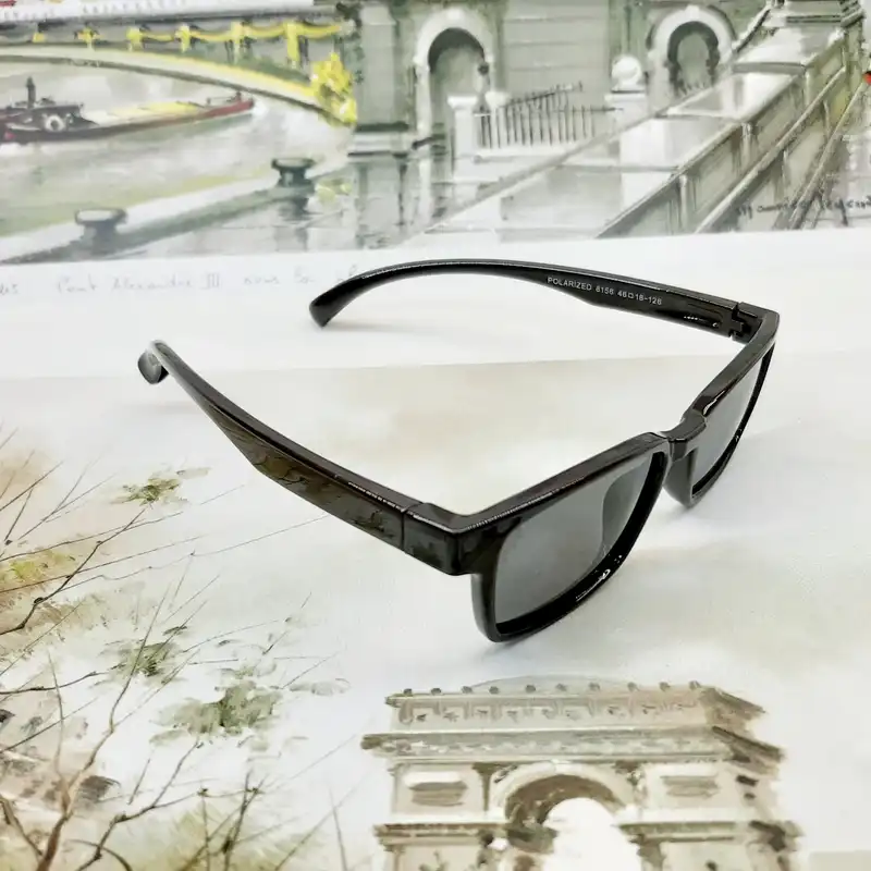 عینک آفتابی بچگانه مدل V8156bl