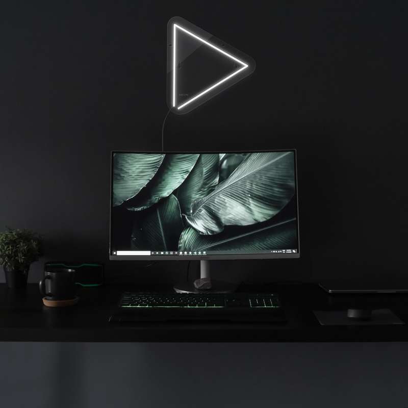 چراغ دیواری نئون دیزاین طرح Play_WHT