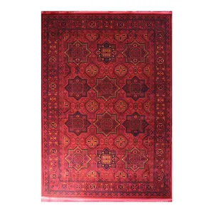 فرش ماشینی 700 شانه فرش هیوا زمینه قرمز لاکی حاشیه لاکی مدل 233