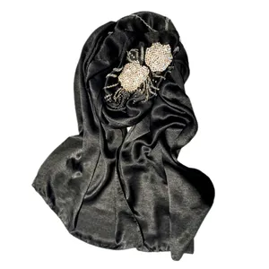 شال زنانه مدل سنگدوزی خورشیدی